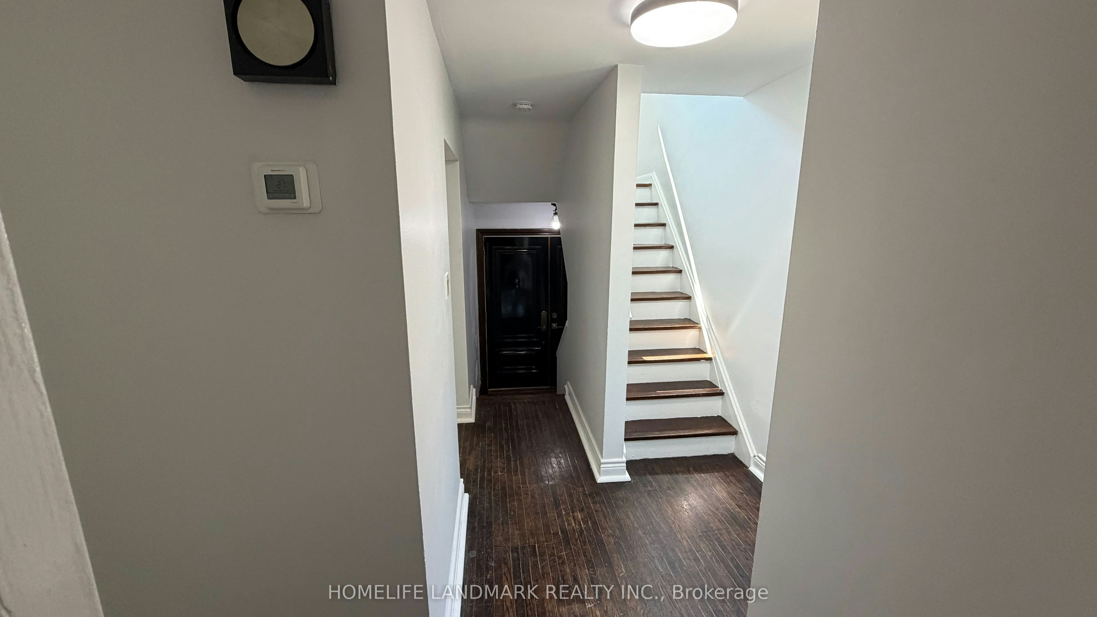 702 Sheppard Ave E Avenue E, Toronto, ON, M2K 1B7 - 16