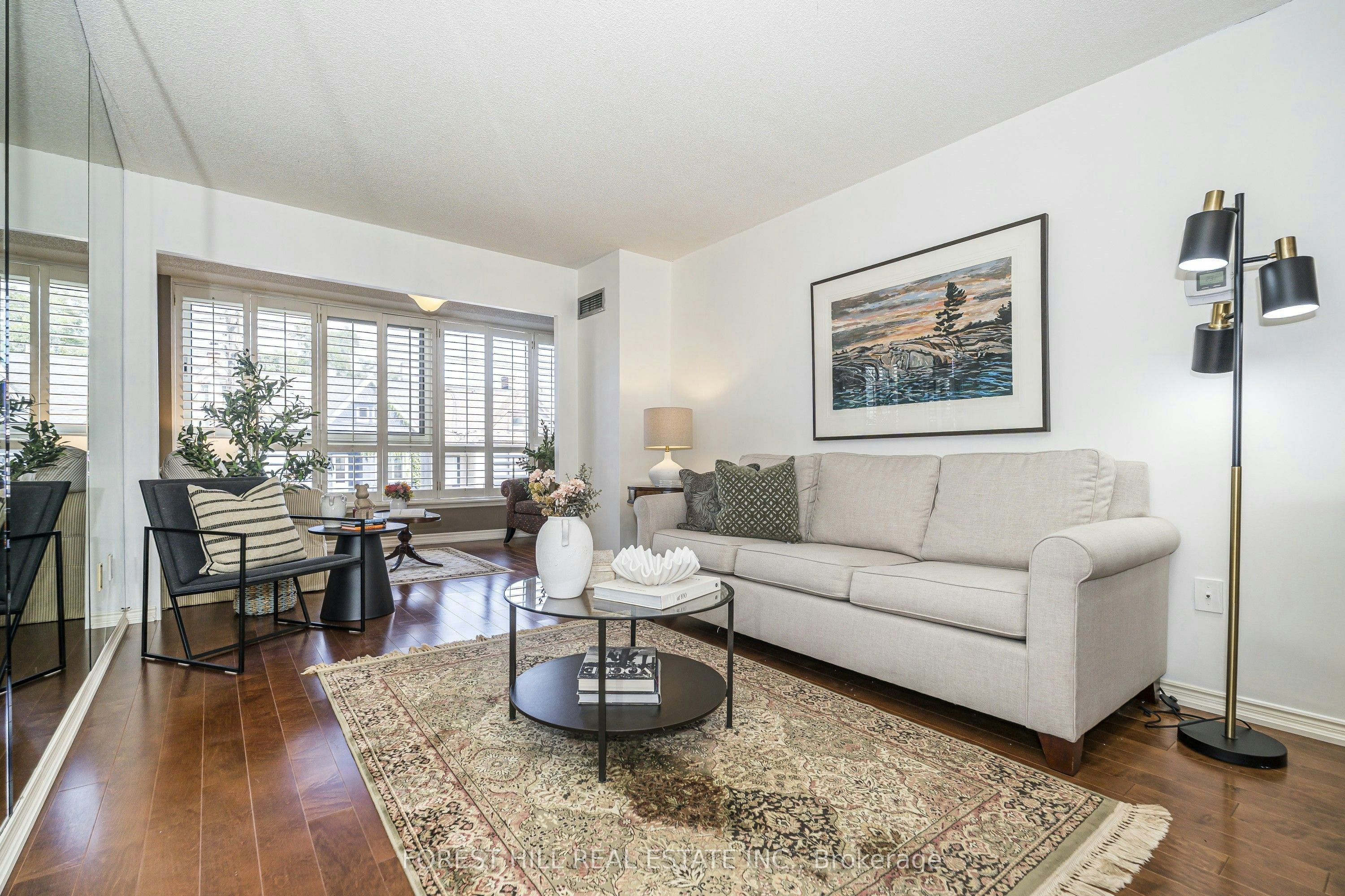 319-225 Davenport Road, Toronto, ON, M5R 3R2
