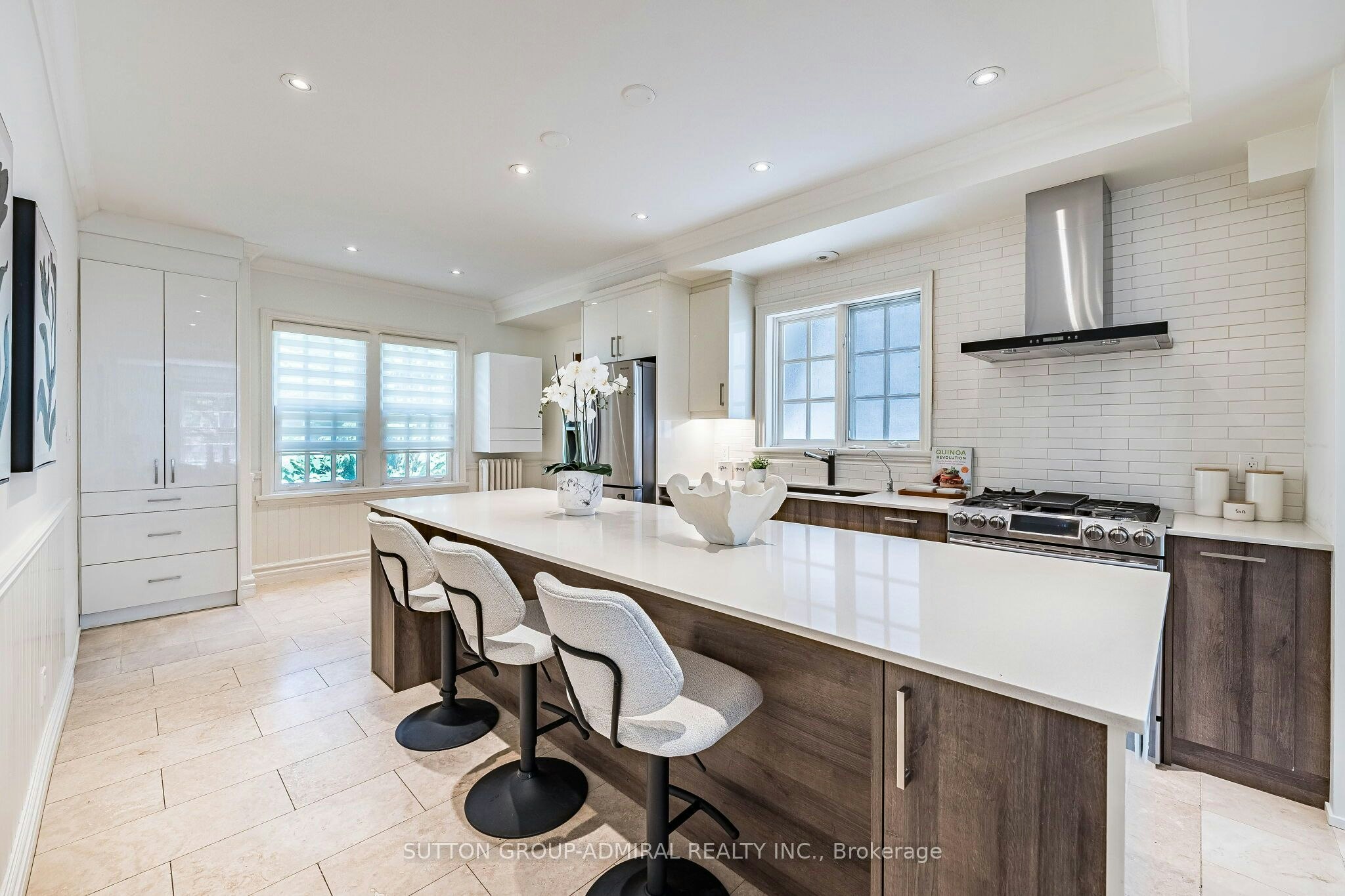 63 Highland Avenue, Toronto, ON, M4W 2A2 - 14