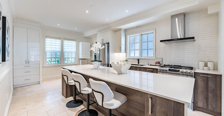 63 Highland Avenue, Toronto, ON, M4W 2A2 - 14
