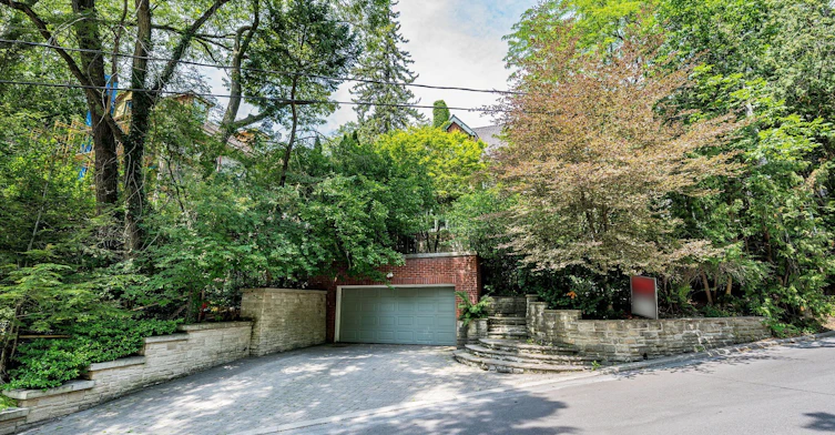 63 Highland Avenue, Toronto, ON, M4W 2A2 - 50