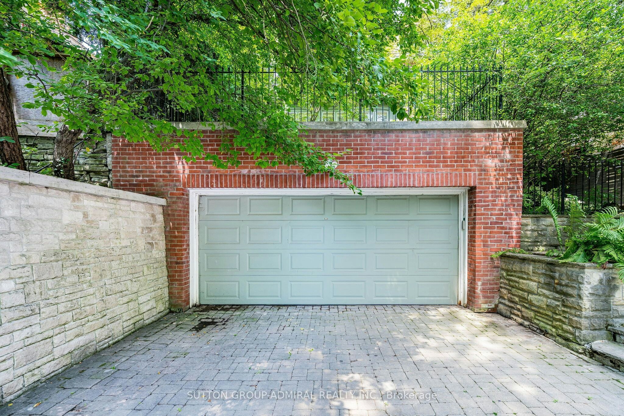 63 Highland Avenue, Toronto, ON, M4W 2A2 - 49