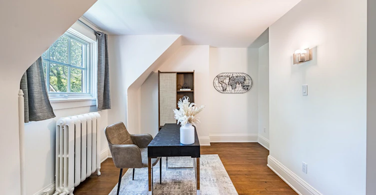 63 Highland Avenue, Toronto, ON, M4W 2A2 - 43