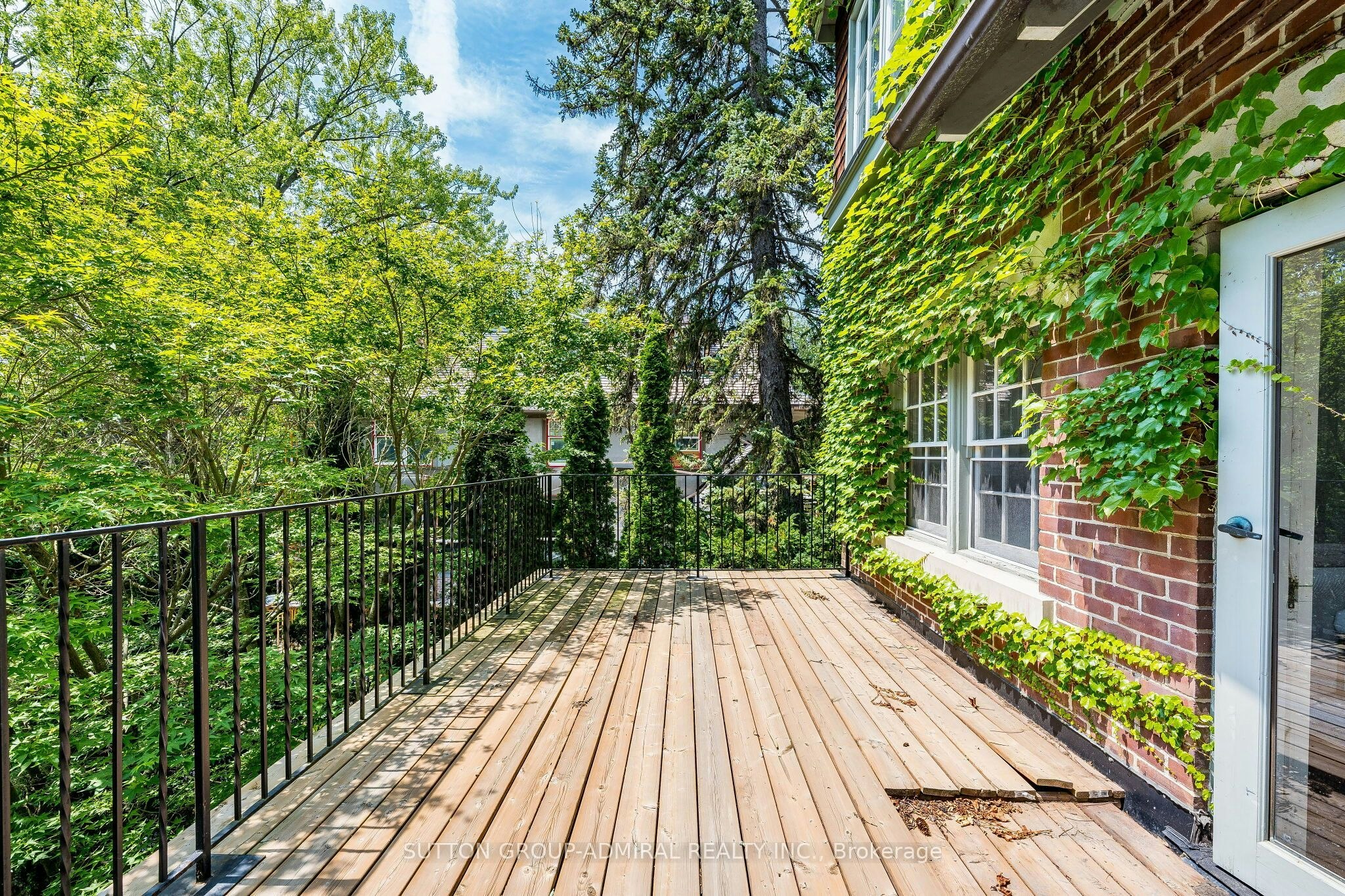 63 Highland Avenue, Toronto, ON, M4W 2A2 - 44