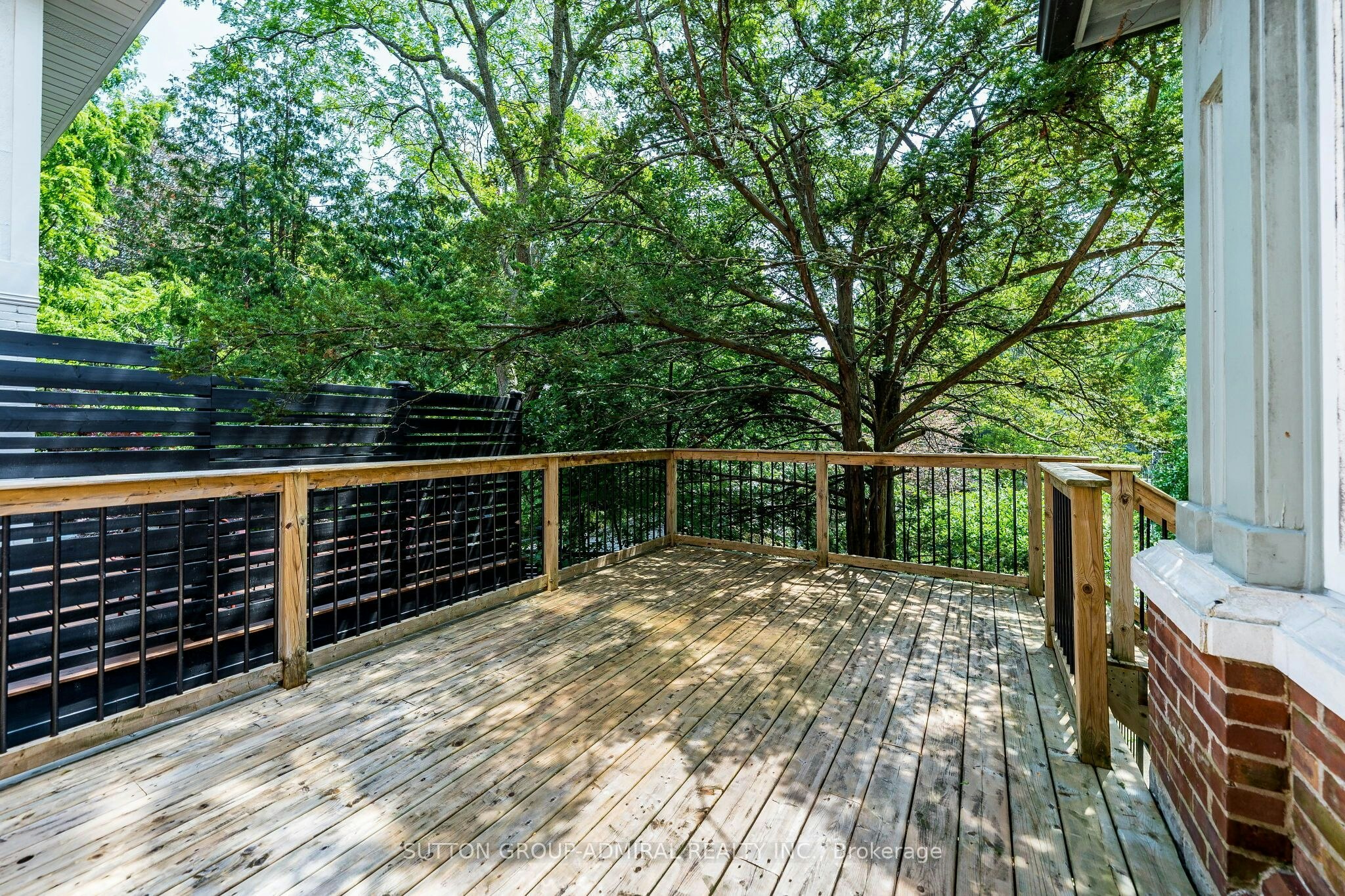 63 Highland Avenue, Toronto, ON, M4W 2A2 - 46
