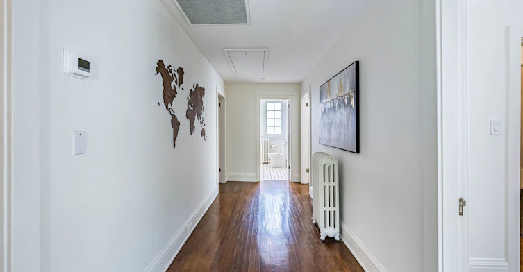 63 Highland Avenue, Toronto, ON, M4W 2A2 - 37