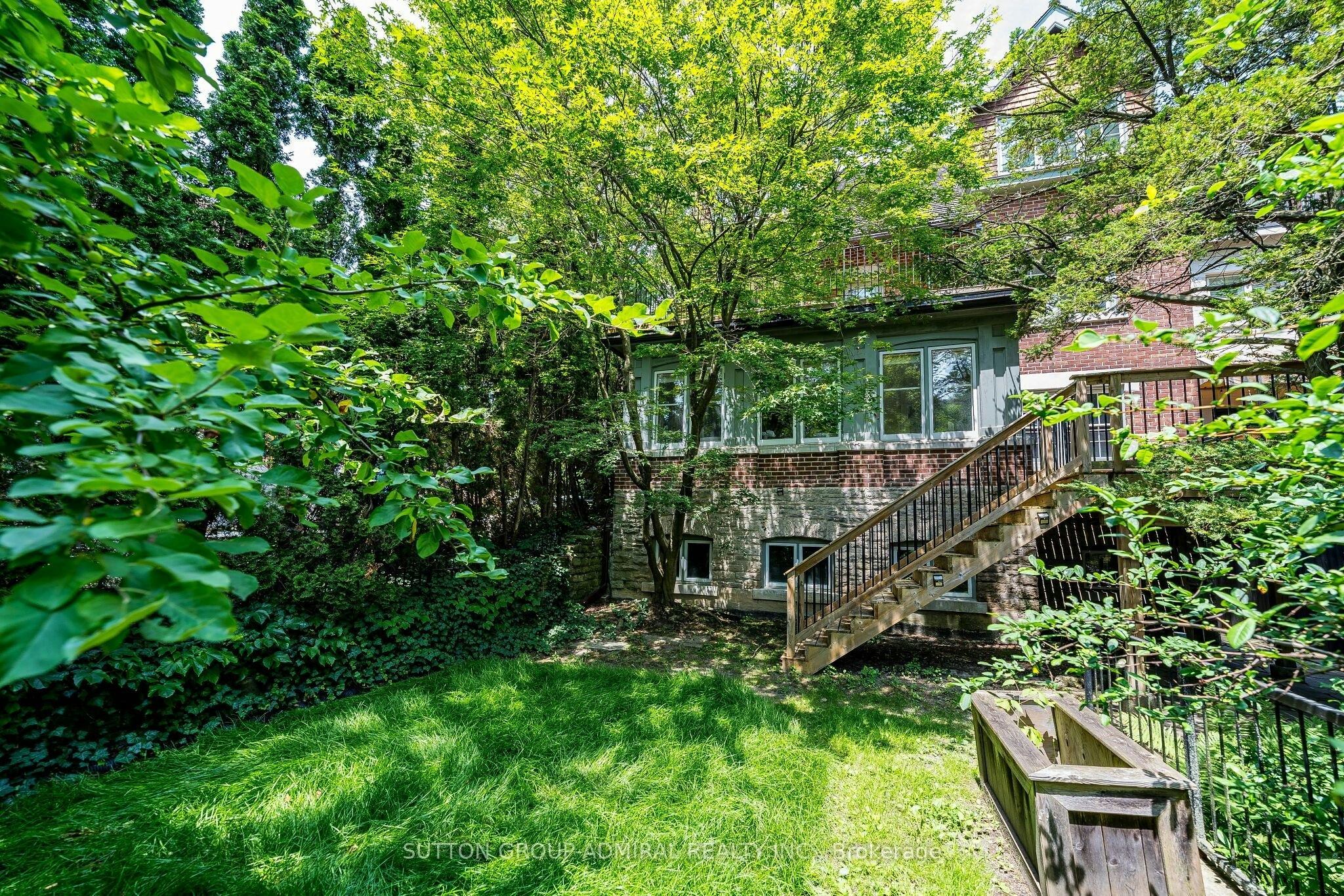 63 Highland Avenue, Toronto, ON, M4W 2A2 - 48