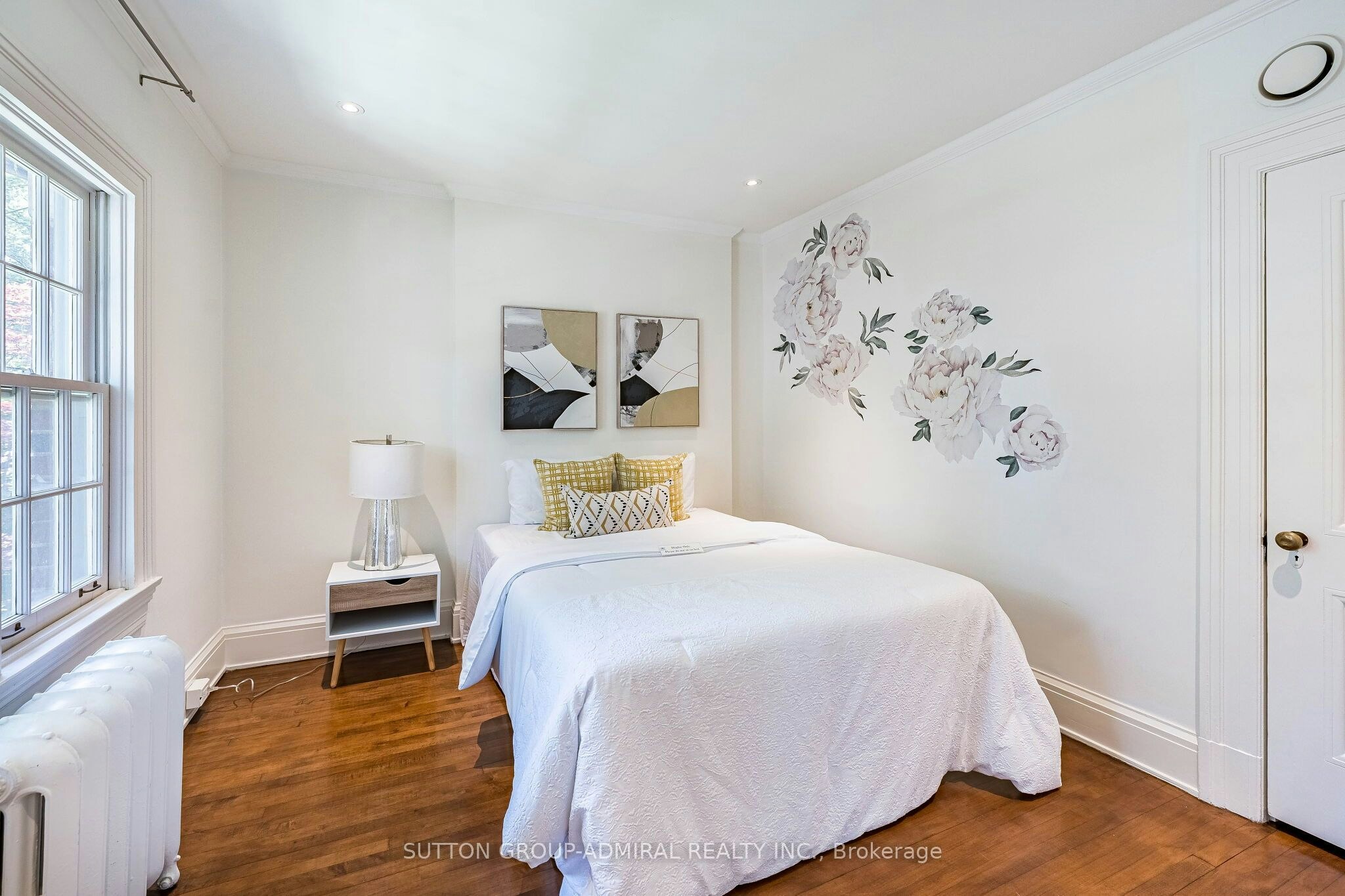 63 Highland Avenue, Toronto, ON, M4W 2A2 - 34