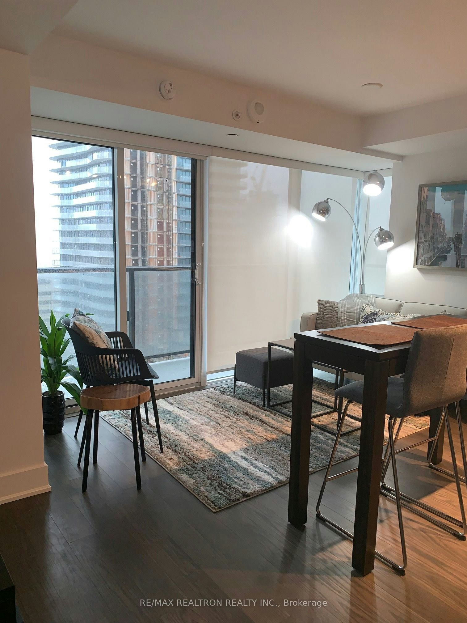 1805-955 Bay Street, Toronto, ON, M5S 0C6