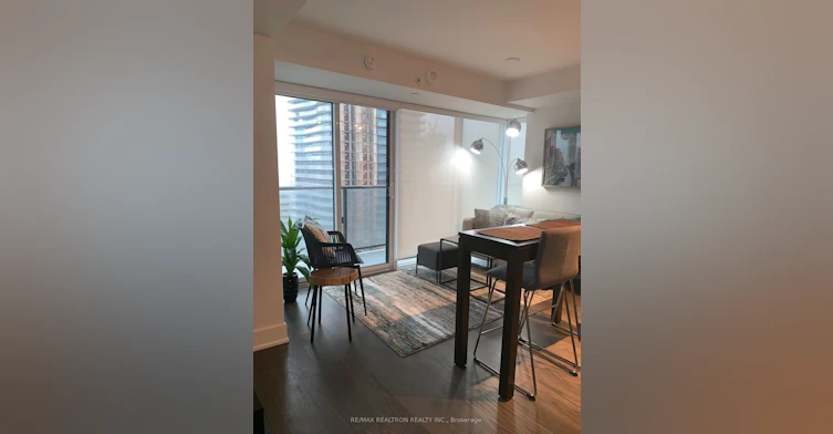 1805-955 Bay Street, Toronto, ON, M5S 0C6