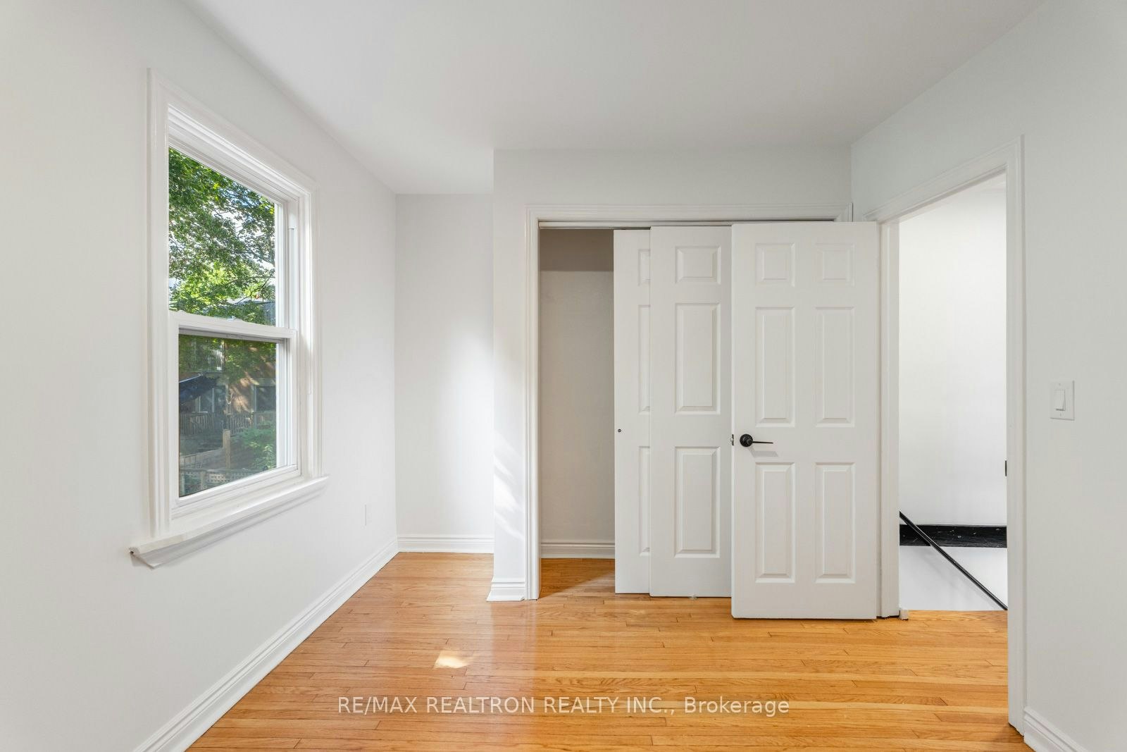 38 Henning Avenue, Toronto, ON, M4R 1X7 - 18