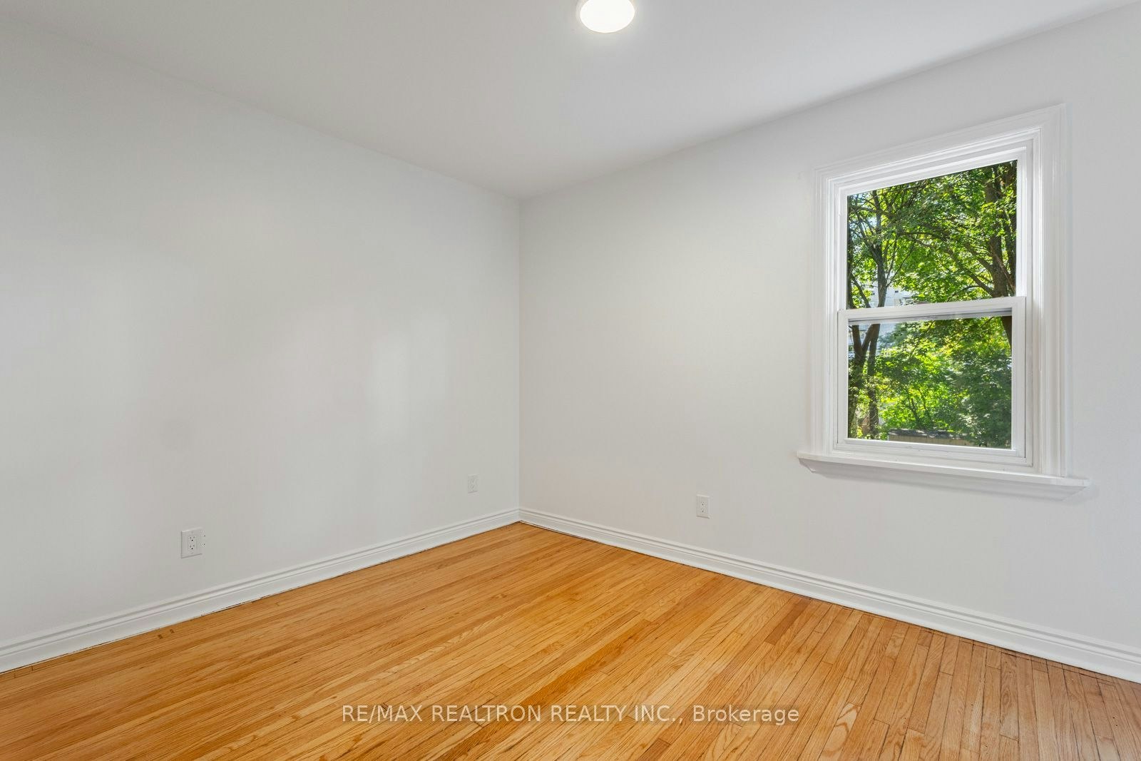 38 Henning Avenue, Toronto, ON, M4R 1X7 - 16