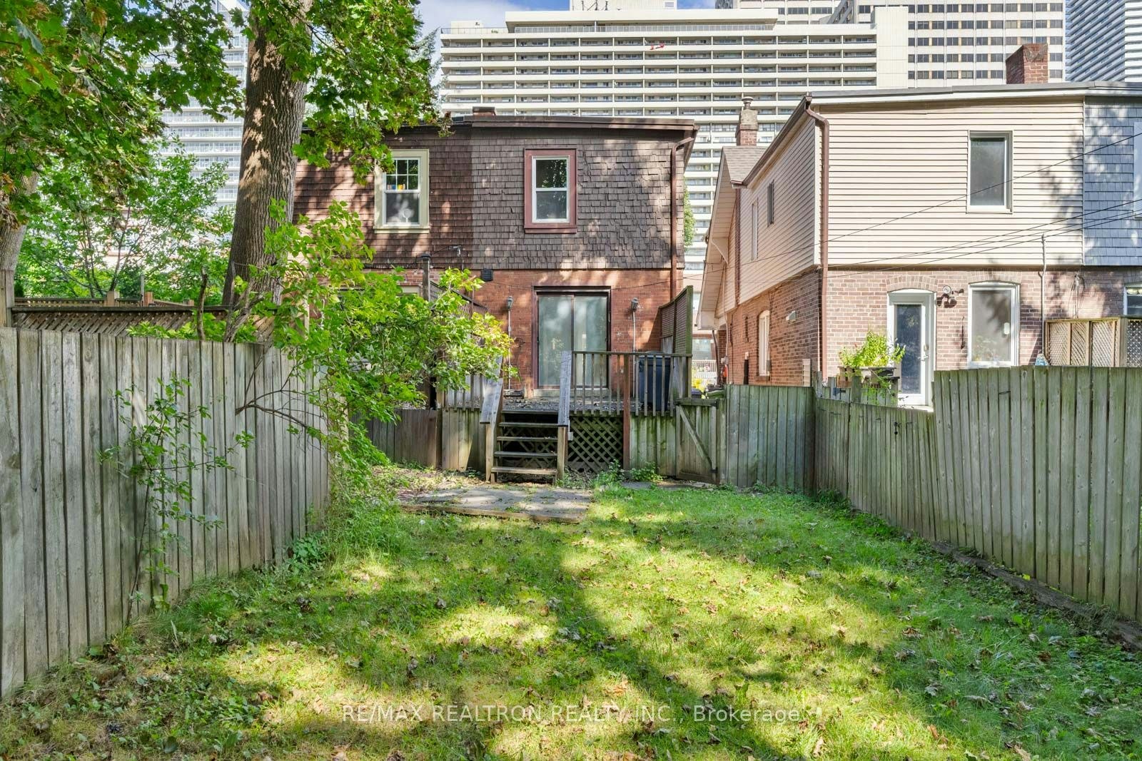 38 Henning Avenue, Toronto, ON, M4R 1X7 - 36