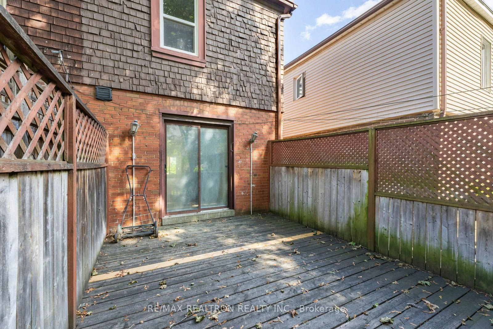 38 Henning Avenue, Toronto, ON, M4R 1X7 - 40