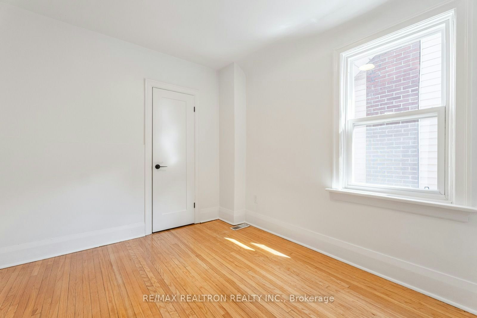 38 Henning Avenue, Toronto, ON, M4R 1X7 - 20