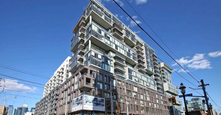 1602-111 Bathurst Street, Toronto, ON, M5V 0M9