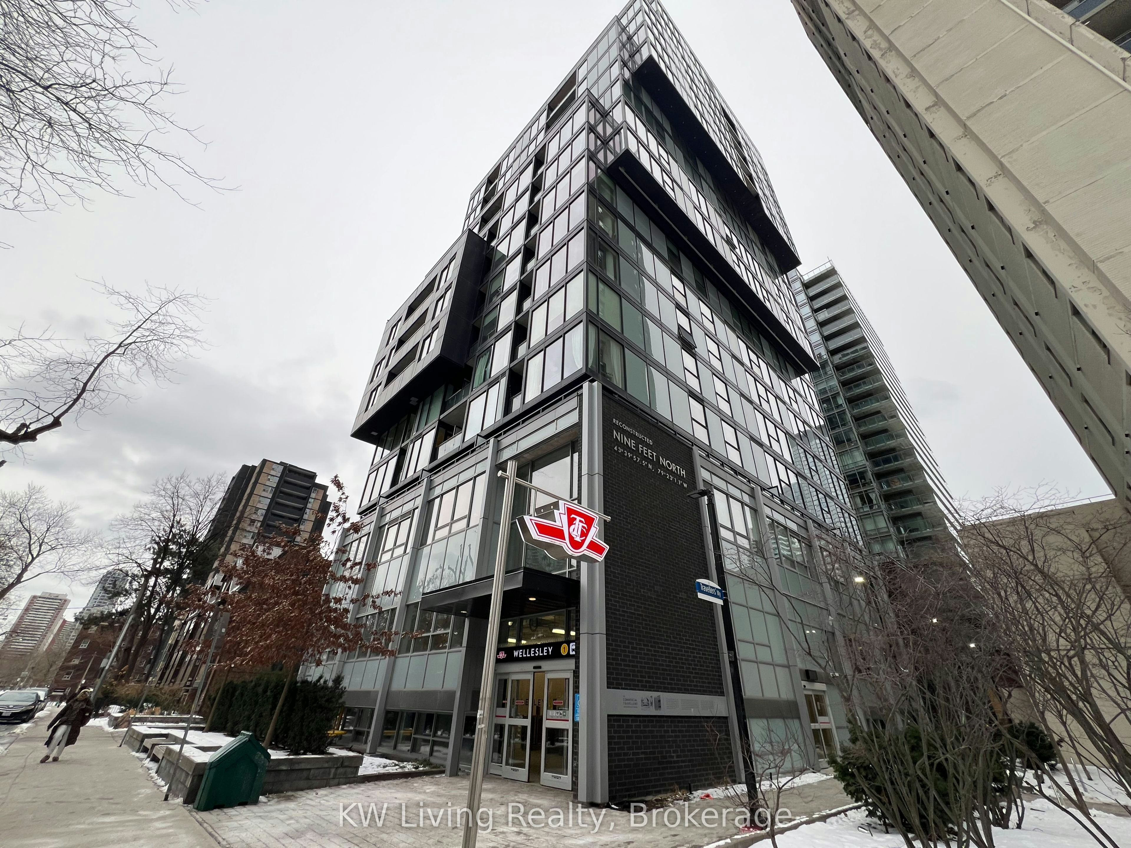 1007-17 Dundonald Street, Toronto, ON, M4Y 0E4