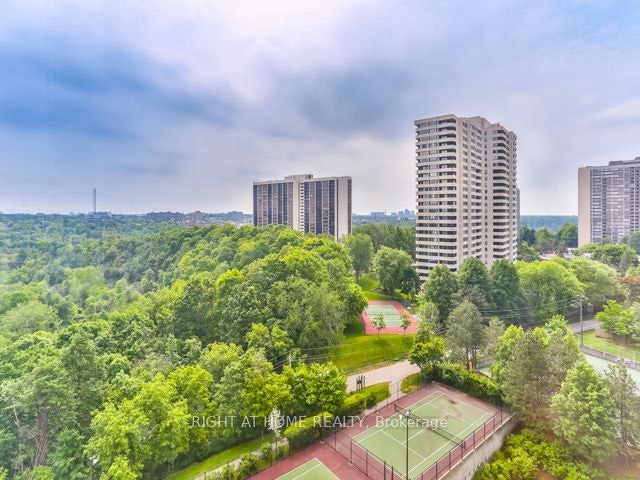 1110-5 Concorde Place, Toronto, ON, M3C 3M8 - 19