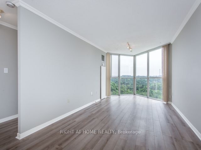 1110-5 Concorde Place, Toronto, ON, M3C 3M8 - 9