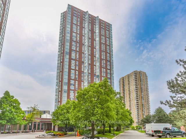 1110-5 Concorde Place, Toronto, ON, M3C 3M8