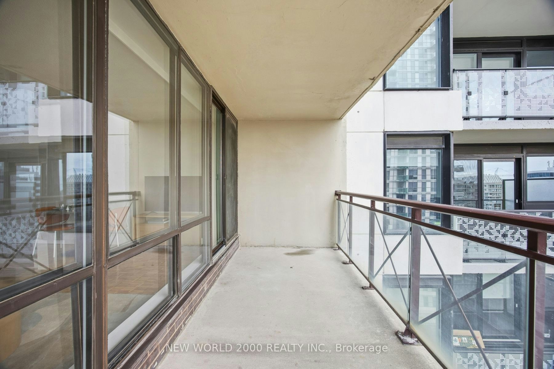 503-101 Roehampton Avenue, Toronto, ON, M4P 2W2 - 24