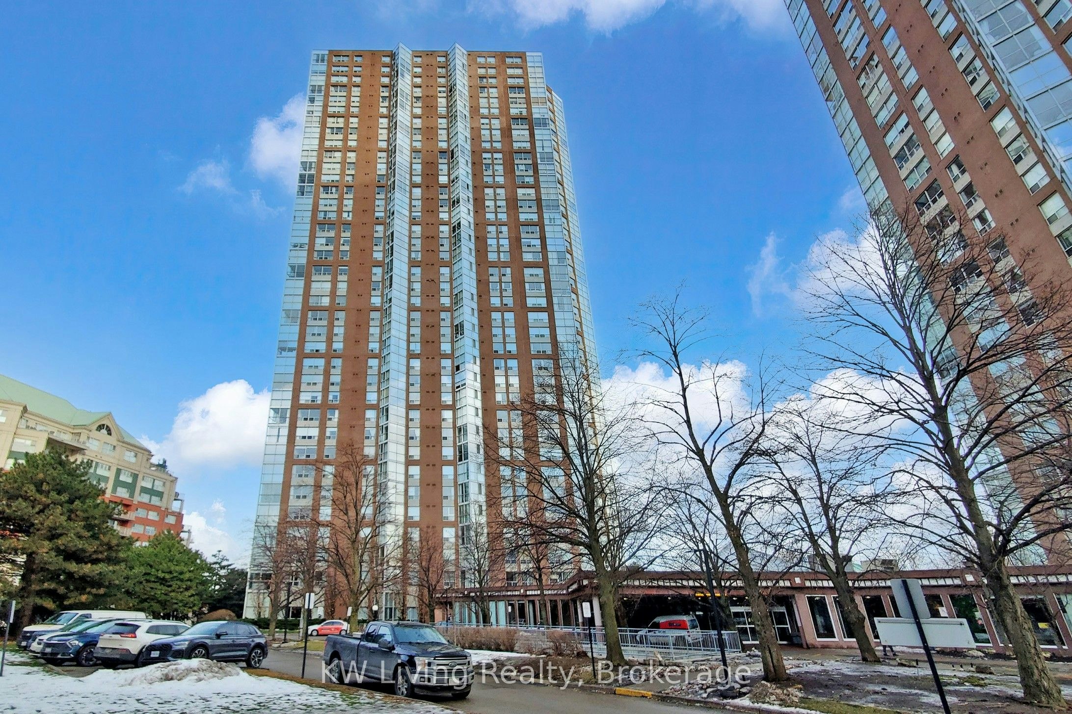 2309-7 Concorde Place, Toronto, ON, M3C 3N4