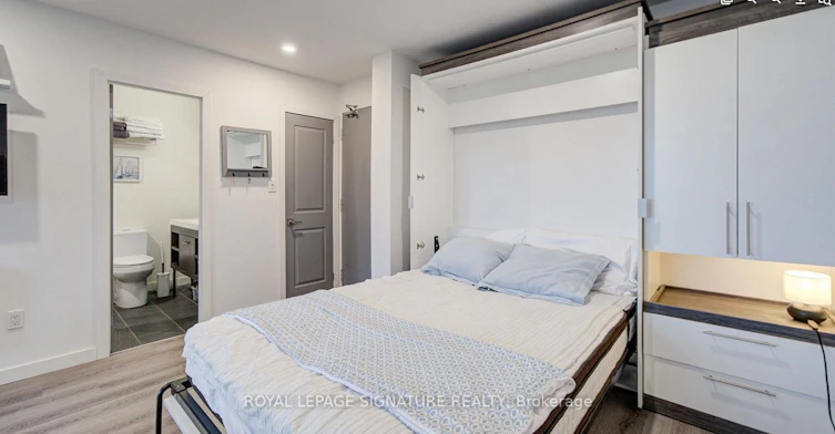 1605-720 Spadina Avenue, Toronto, ON, M5S 2T9 - 4
