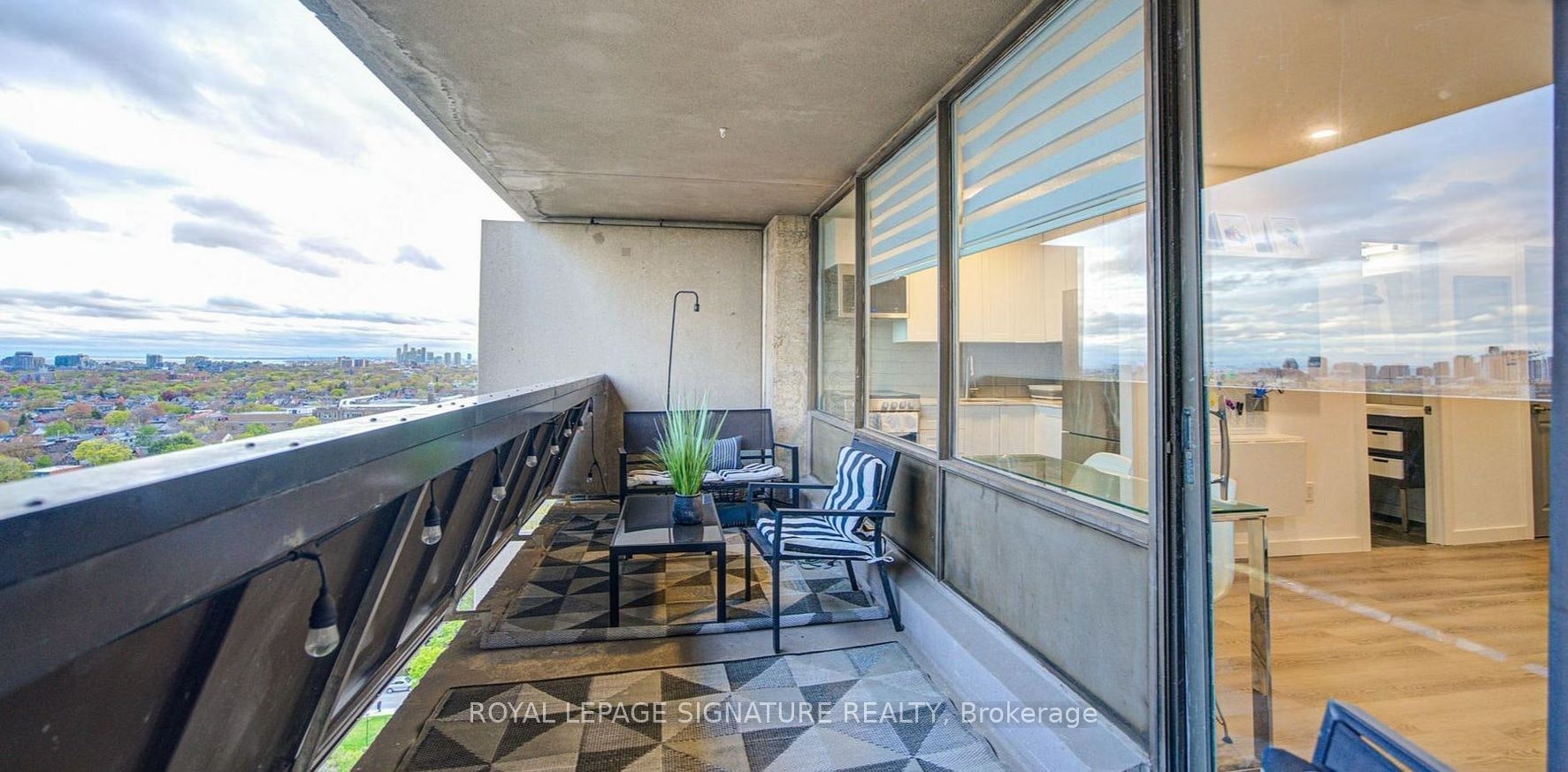 1605-720 Spadina Avenue, Toronto, ON, M5S 2T9 - 11