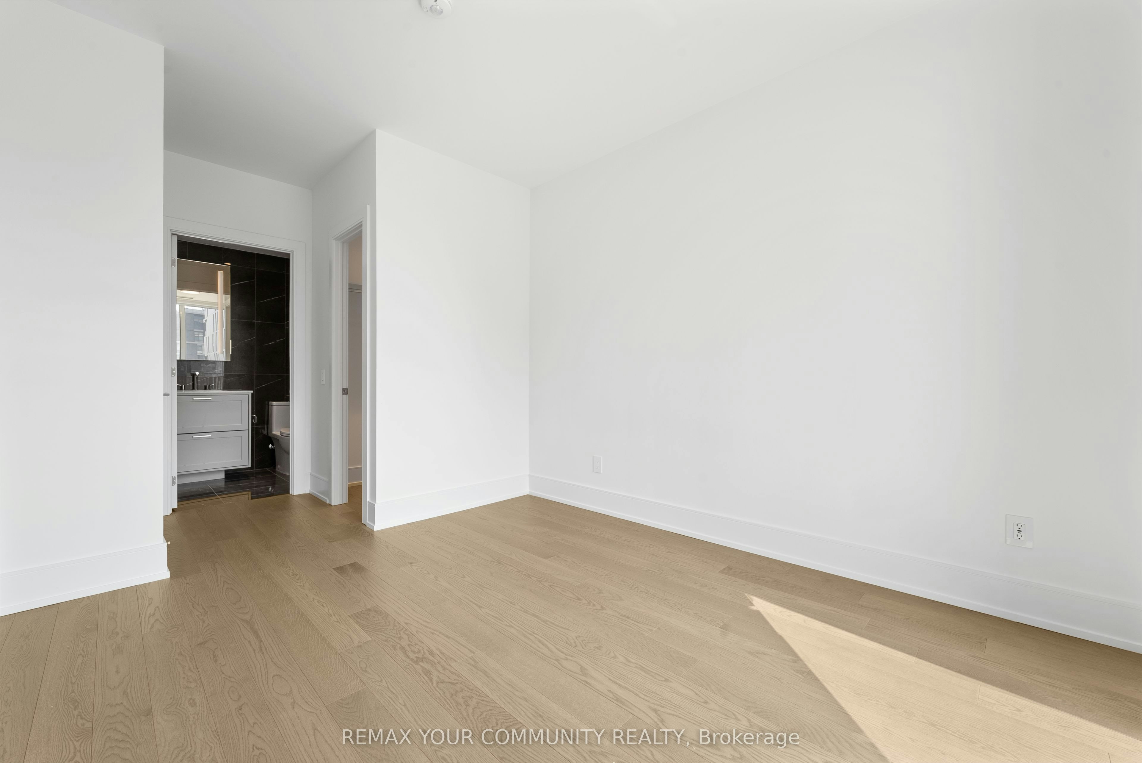 824-155 Merchants Wharf N/A, Toronto, ON, M5A 0Y4 - 18