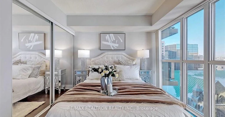 1411-28 Ted Rogers Way, Toronto, ON, M4Y 2W7 - 8