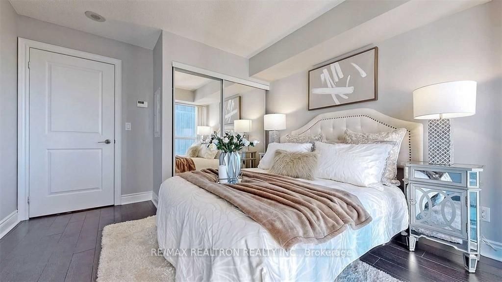 1411-28 Ted Rogers Way, Toronto, ON, M4Y 2W7 - 7