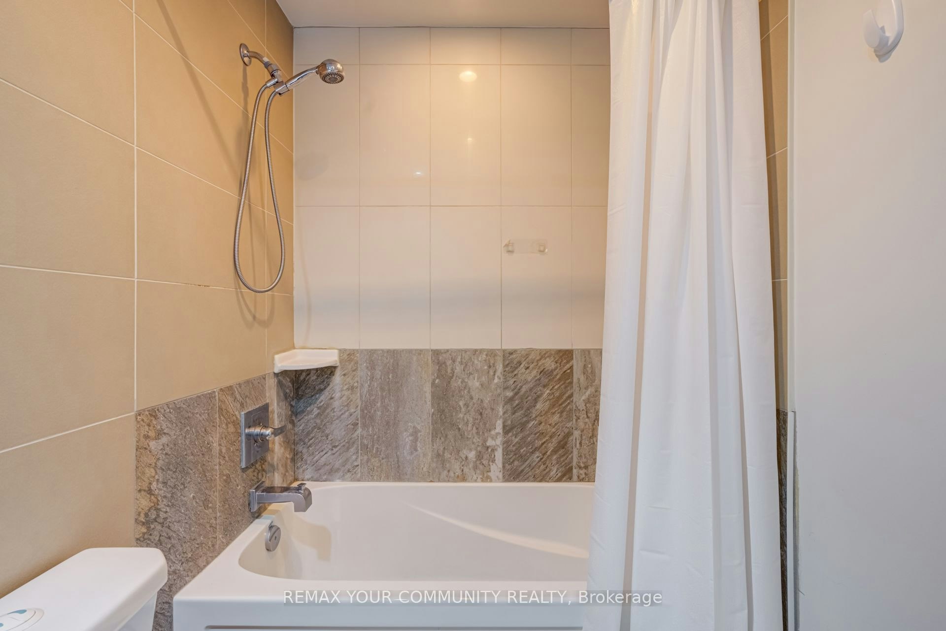 1402-120 Harrison Garden Boulevard, Toronto, ON, M2N 0H1 - 17