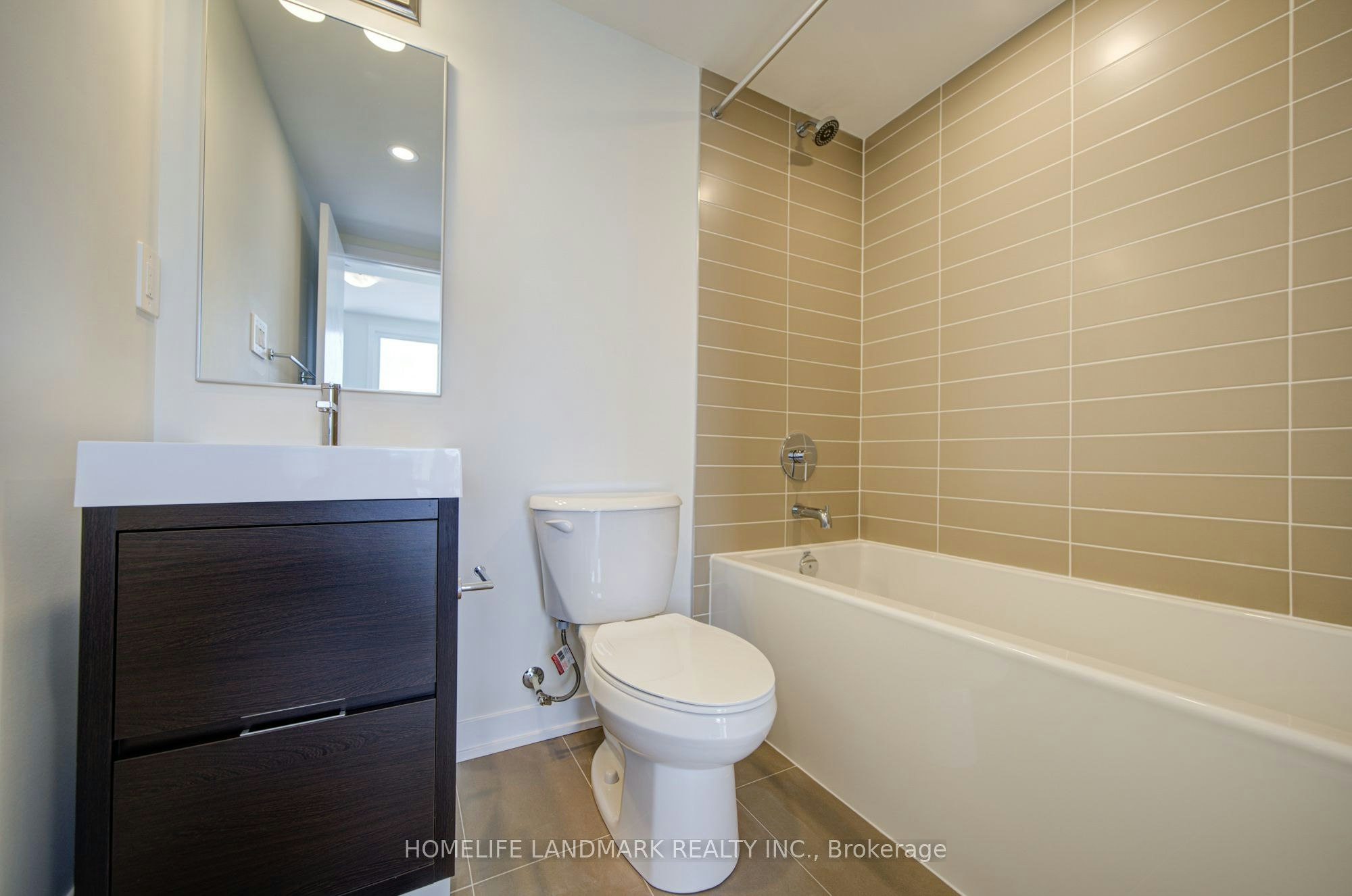 426 New Lawrence Heights Way Boulevard, Toronto, ON, M6A 0E6 - 19