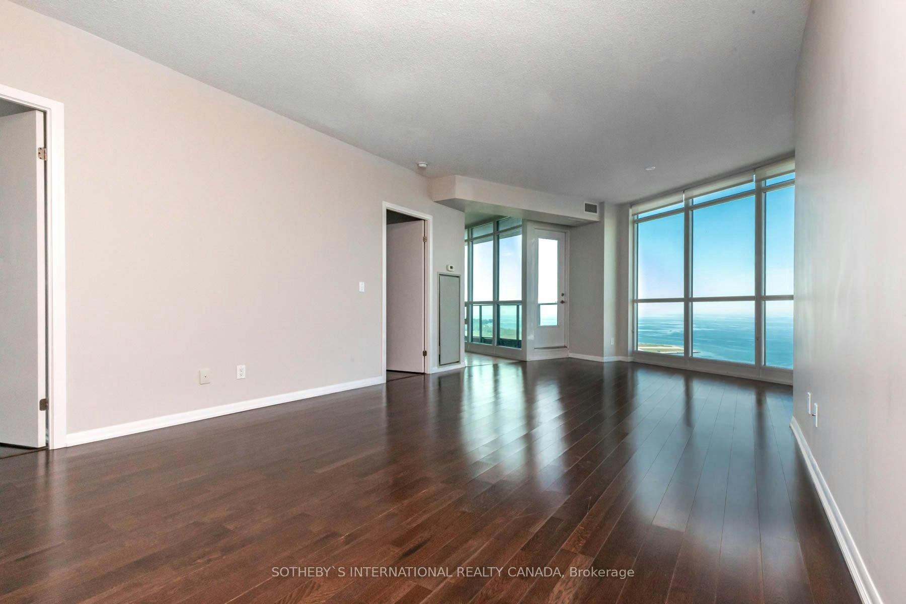 2904-215 Fort York Boulevard, Toronto, ON, M5V 4A2 - 3
