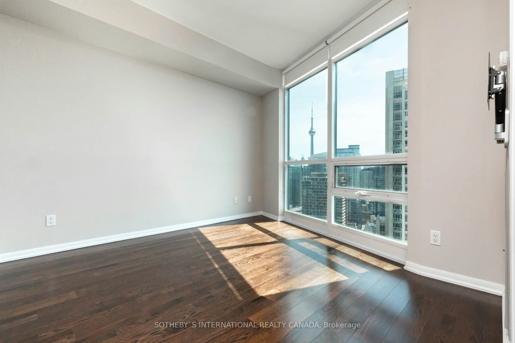 2904-215 Fort York Boulevard, Toronto, ON, M5V 4A2 - 10