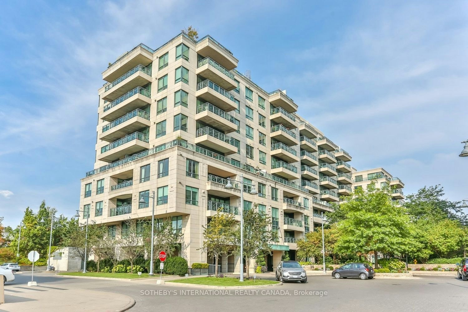 301-20 Scrivener Square, Toronto, ON, M4W 3X9