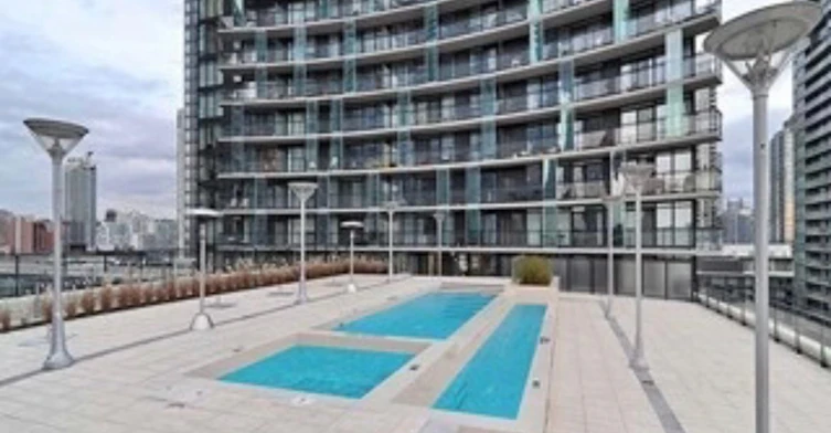 1009-25 Capreol Court, Toronto, ON, M5V 3Z7 - 2