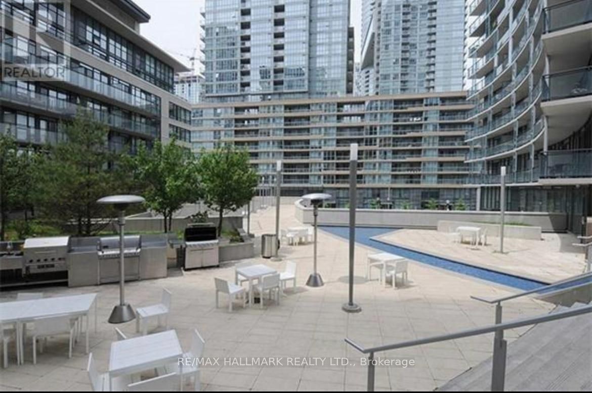 1009-25 Capreol Court, Toronto, ON, M5V 3Z7