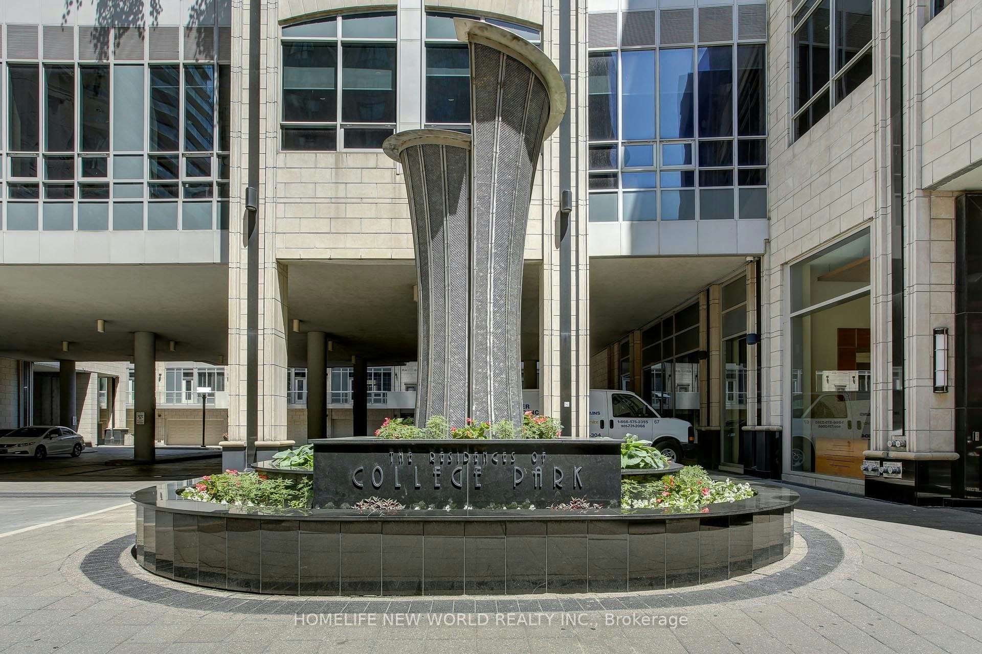 3305-761 Bay Street, Toronto, ON, M5G 2R2