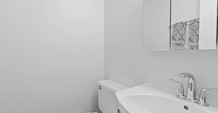 1013-633 Bay Street, Toronto, ON, M5G 2G4 - 18
