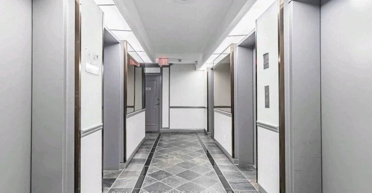 1013-633 Bay Street, Toronto, ON, M5G 2G4 - 34