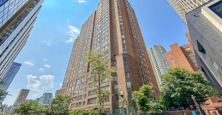 1013-633 Bay Street, Toronto, ON, M5G 2G4 - 24