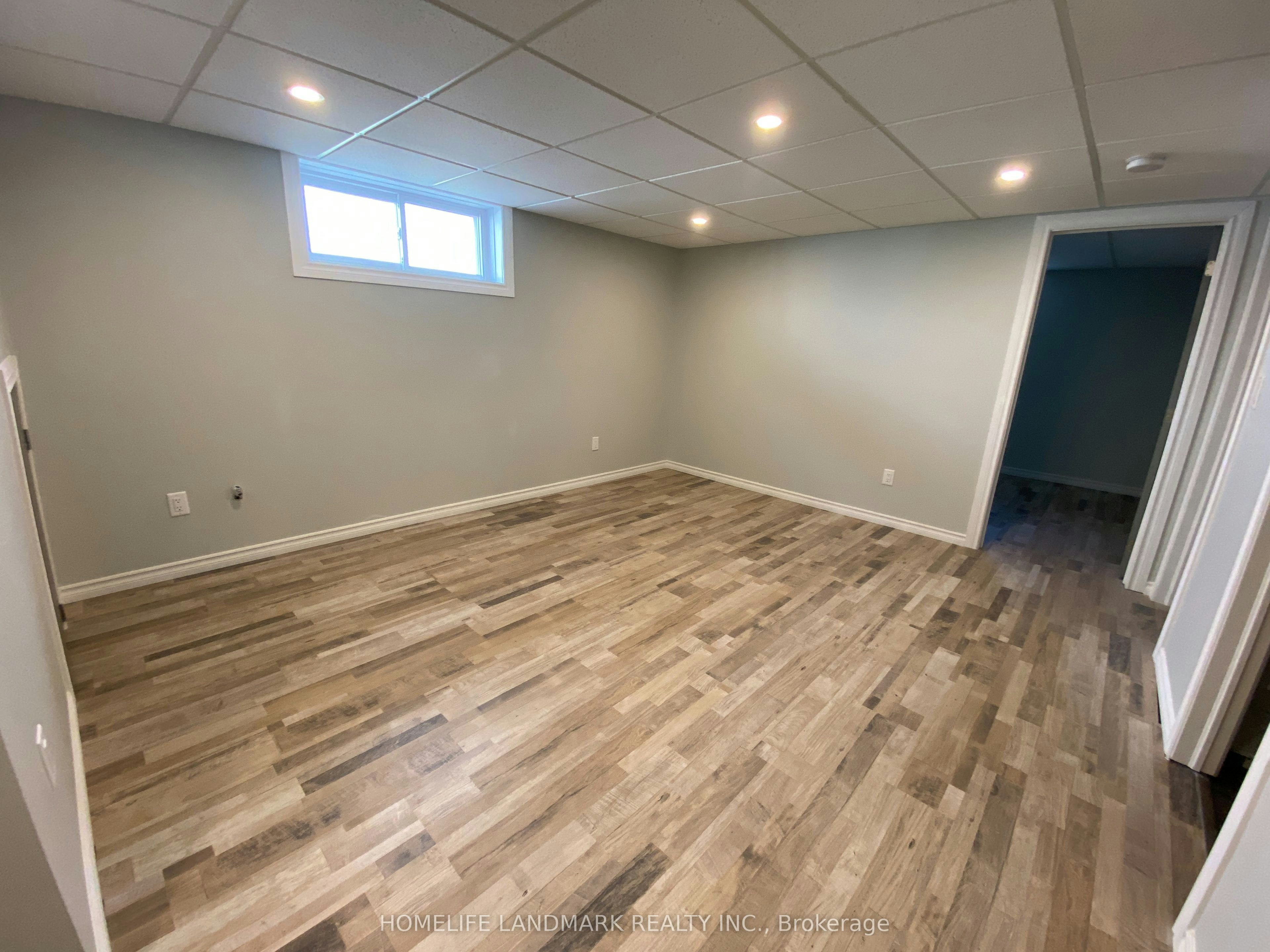 Lower-11 Pindar Crescent, Toronto, ON, M2J 3L3 - 4