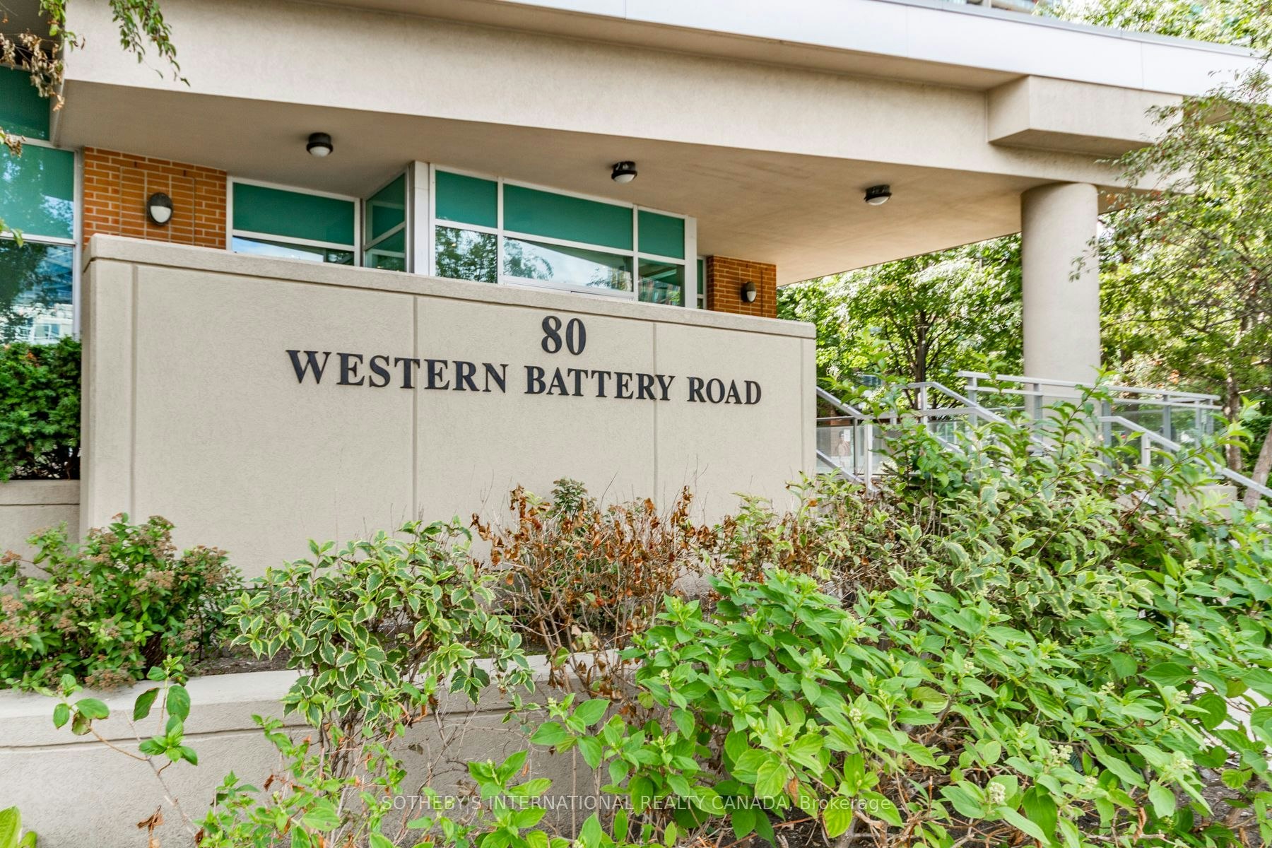 2402-80 Western Battery Road, Toronto, ON, M6K 3S1 - 3