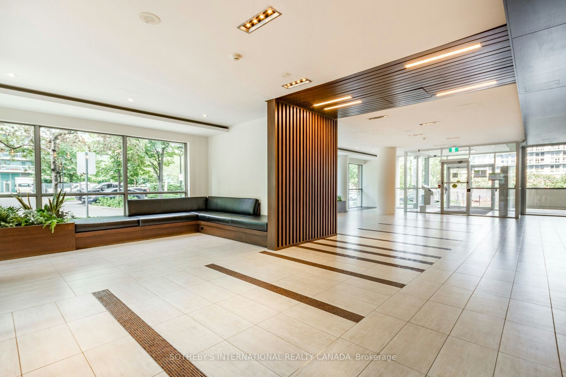 2402-80 Western Battery Road, Toronto, ON, M6K 3S1 - 6