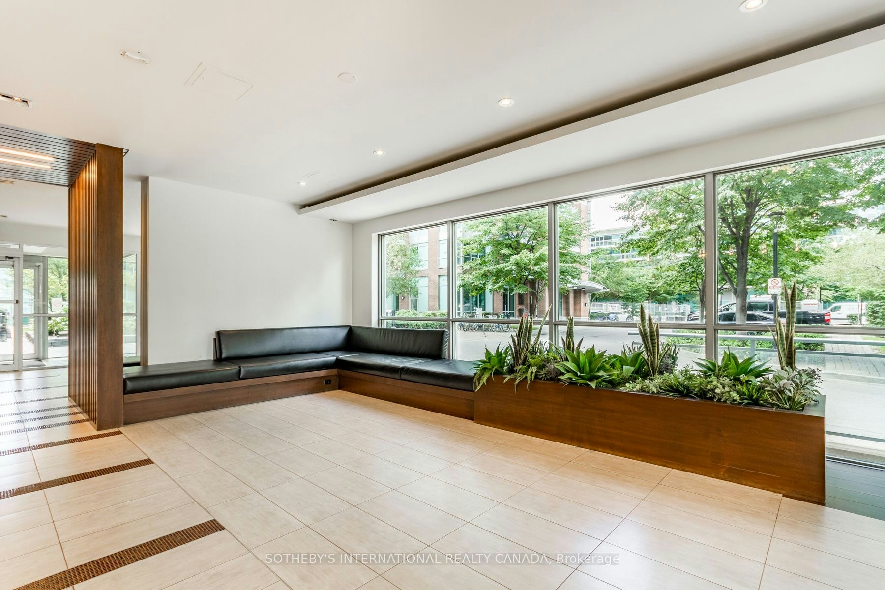 2402-80 Western Battery Road, Toronto, ON, M6K 3S1 - 2