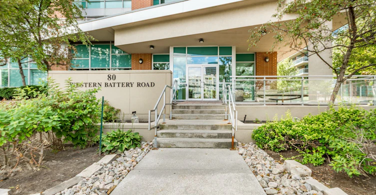 2402-80 Western Battery Road, Toronto, ON, M6K 3S1 - 4