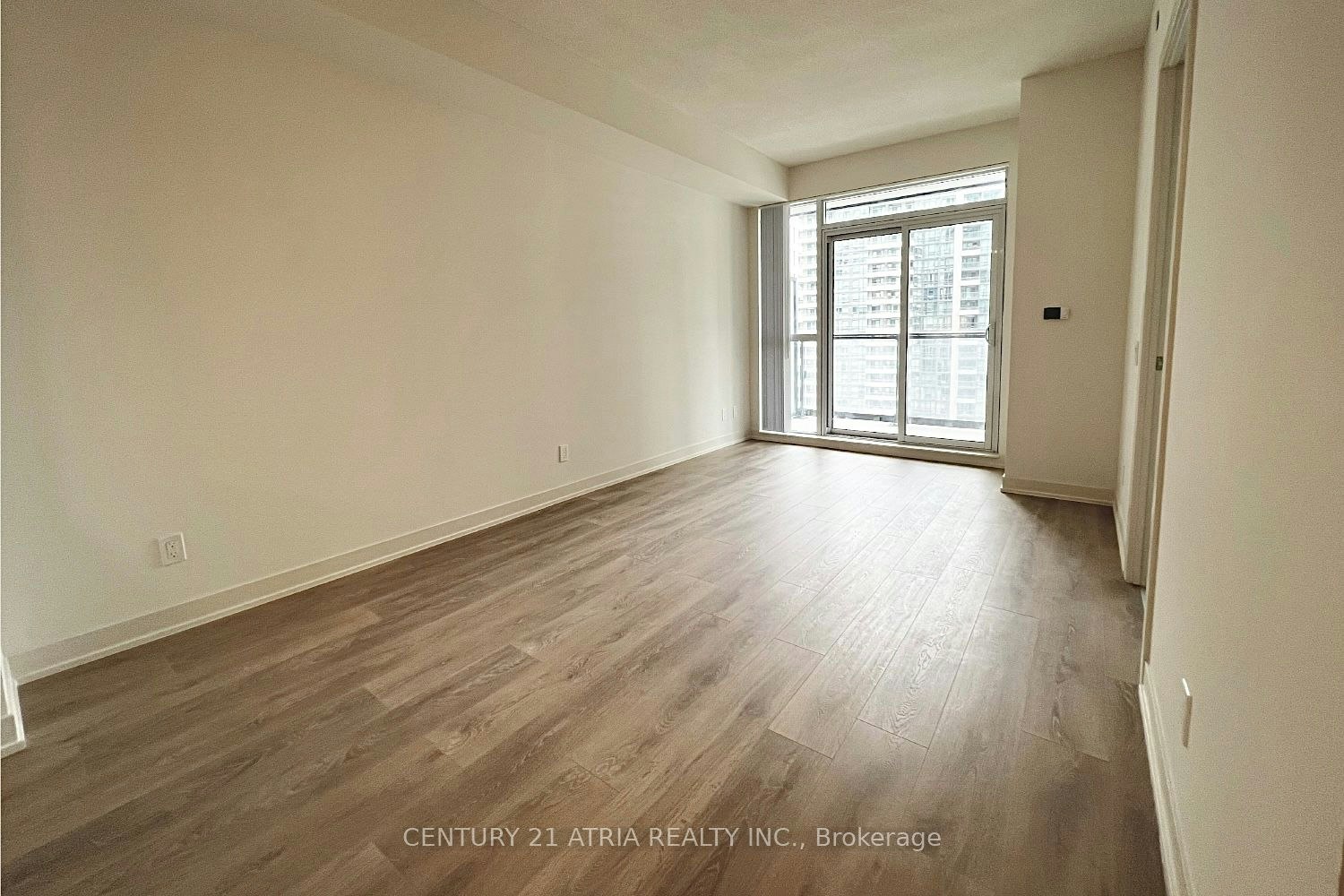 802-4955 Yonge Street, Toronto, ON, M2N 0L8 - 3