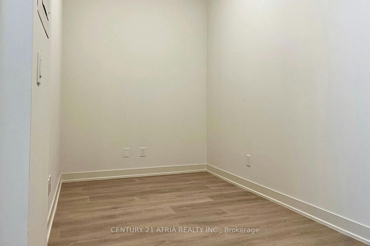 802-4955 Yonge Street, Toronto, ON, M2N 0L8 - 9