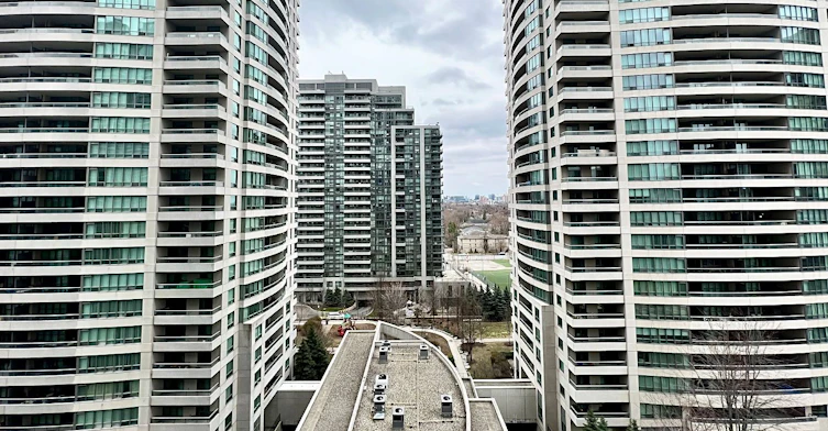 802-4955 Yonge Street, Toronto, ON, M2N 0L8 - 14